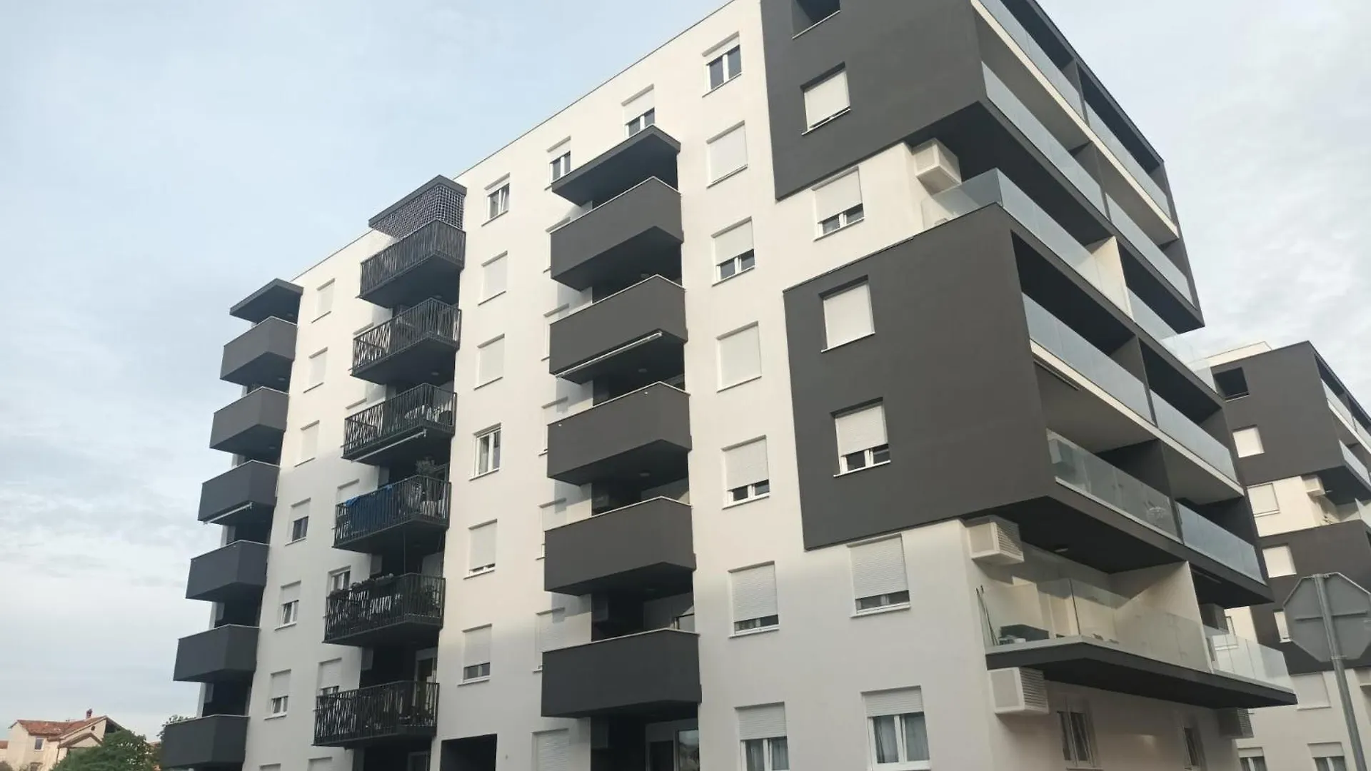 Apartments Zara With Garage Parking Space 0*, Zadar